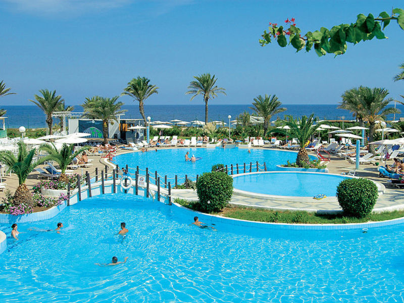 El Mouradi Skanes Beach