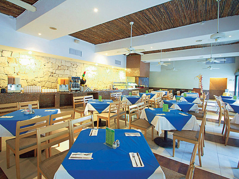 El Tucan Hotel and Beach Club