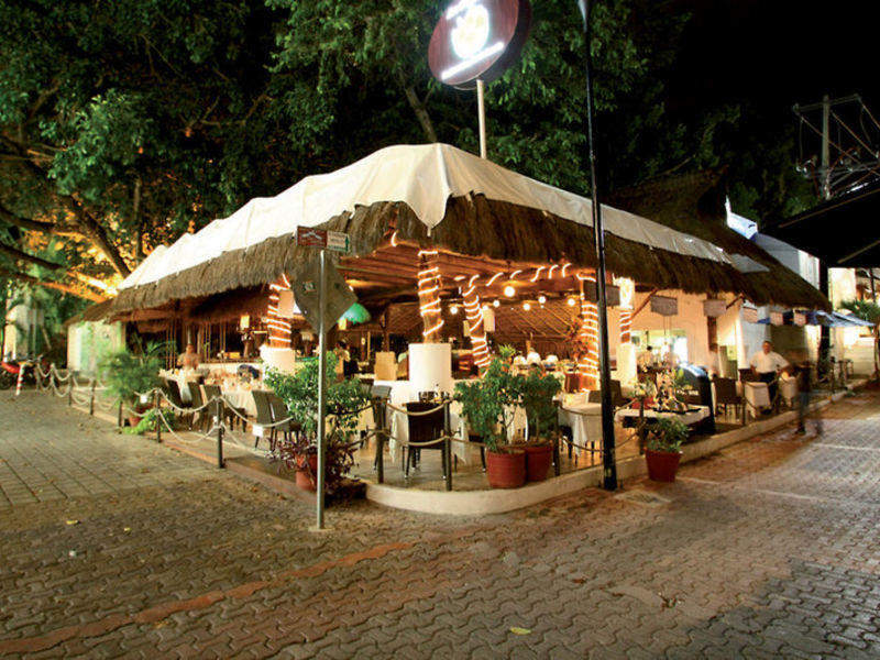 El Tucan Hotel and Beach Club