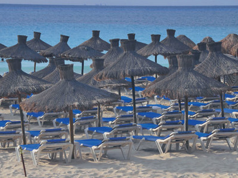 El Tucan Hotel and Beach Club