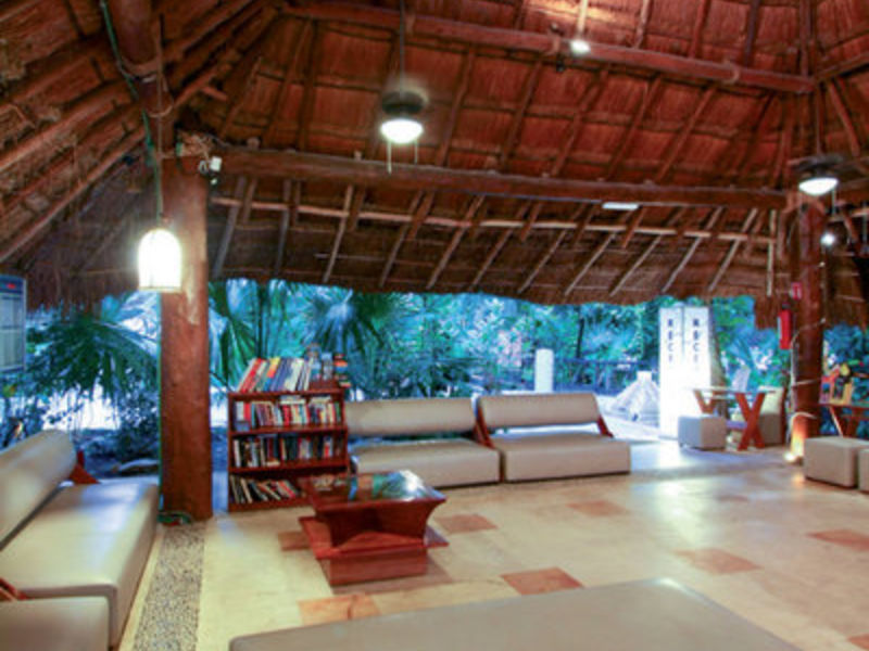 El Tucan Hotel and Beach Club