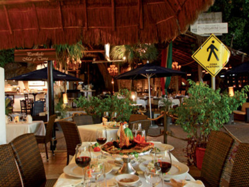 El Tucan Hotel and Beach Club