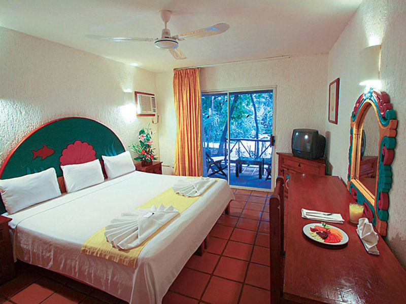 El Tukan Hotel and Beach Club