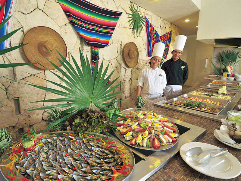 El Tukan Hotel and Beach Club