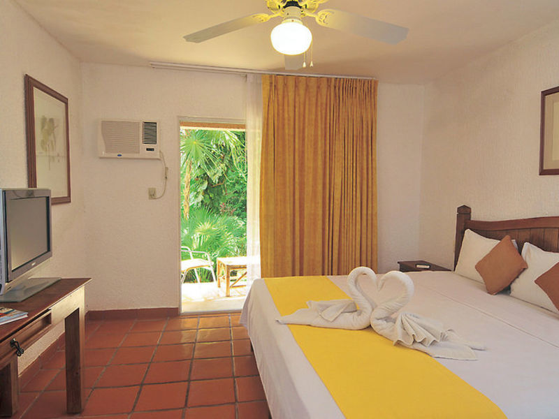 El Tukan Hotel and Beach Club