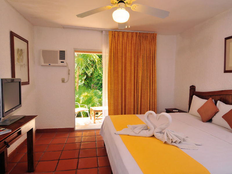 El Tukan Hotel and Beach Club