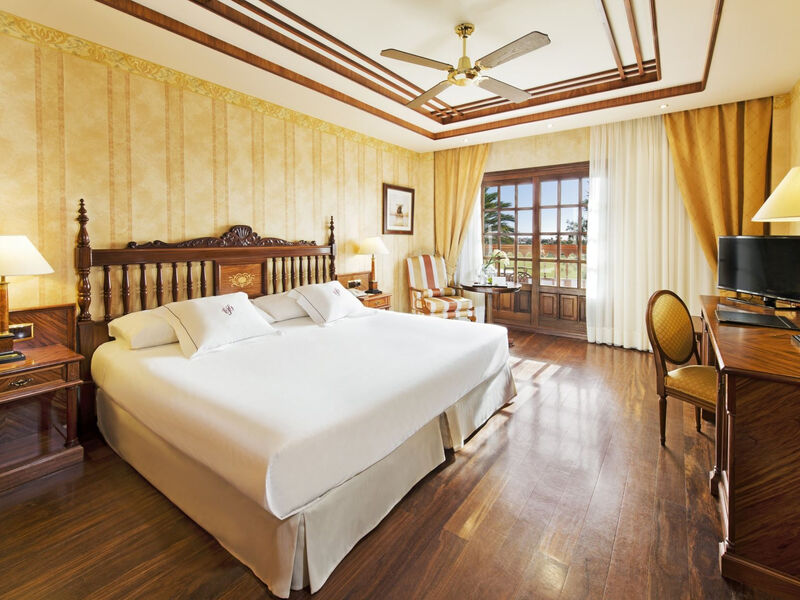 Elba Palace &Amp; Golf Resort