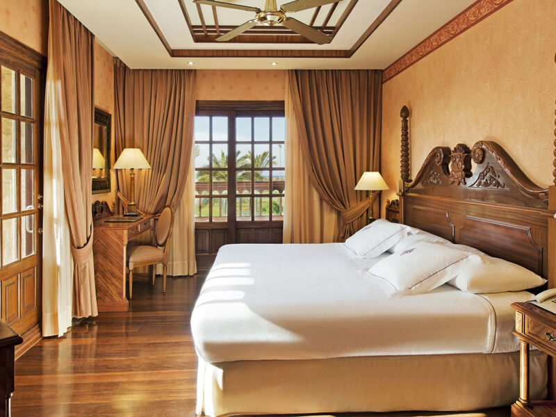 Elba Palace &Amp; Golf Resort