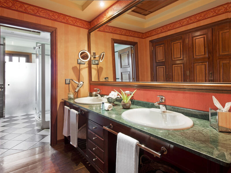 Elba Palace &Amp; Golf Resort