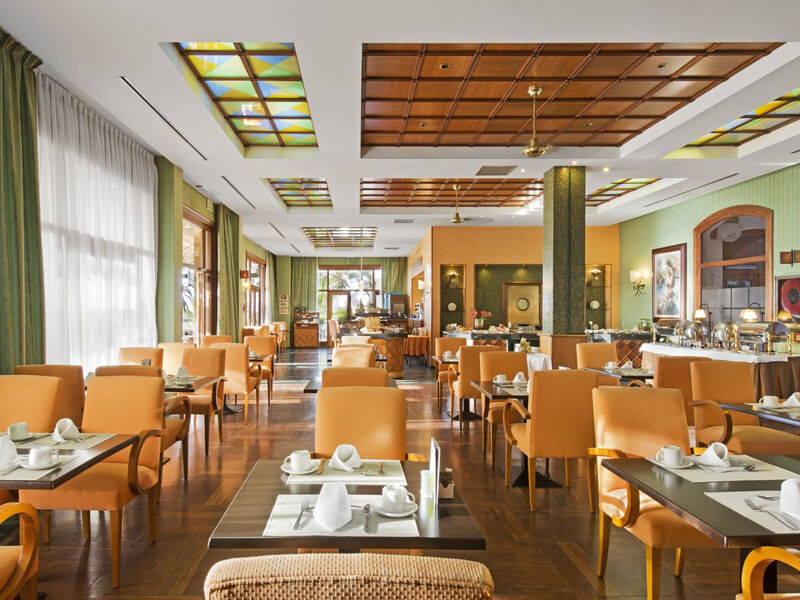 Elba Palace &Amp; Golf Resort