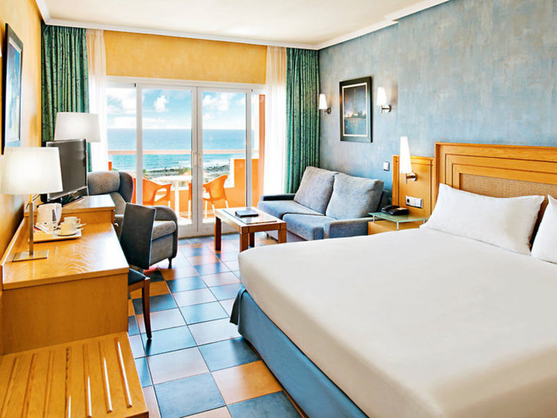 Elba Sara, Hotel