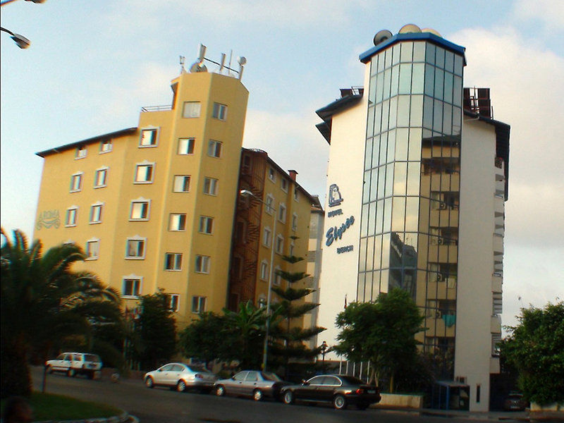 Elysee Beach Hotel, Juniper
