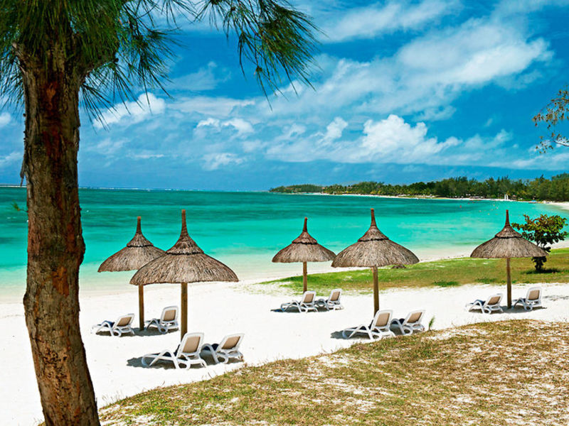 Emeraude Beach Attitude