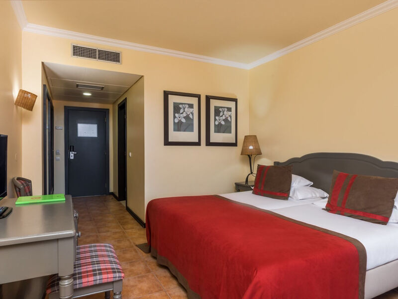 Enotel Golf Santo De Serra