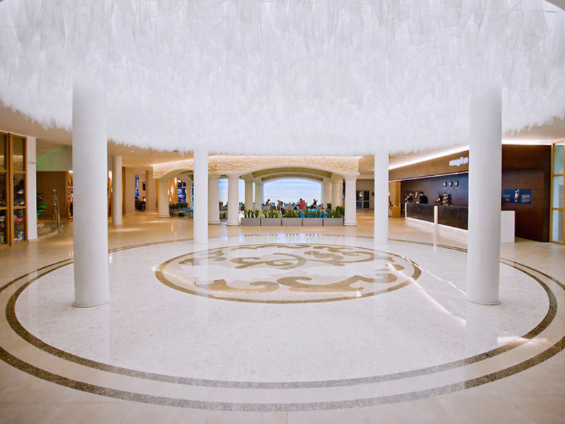 Evrika Beach Clubhotel
