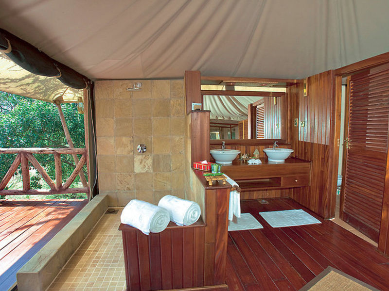 Exploreans Mara Rianta Lodge