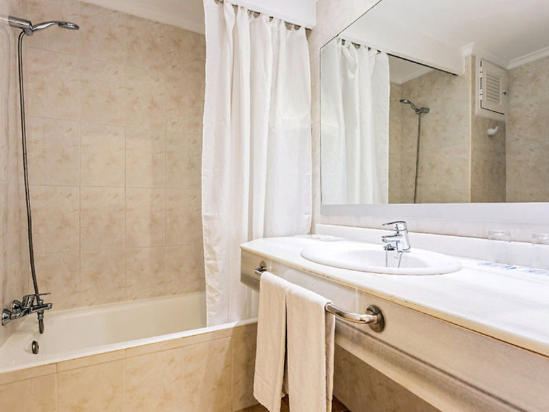 Ferrer Concord Hotel & Spa