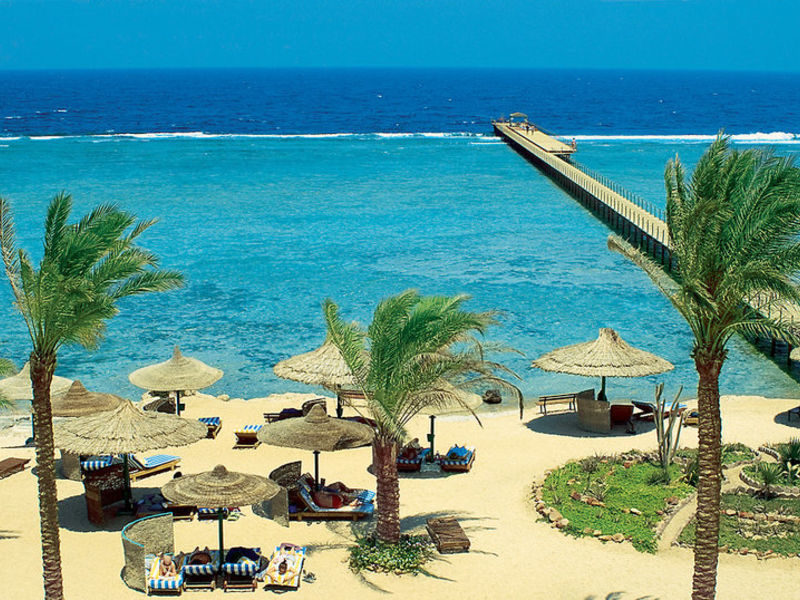 Flamenco Beach & Resort