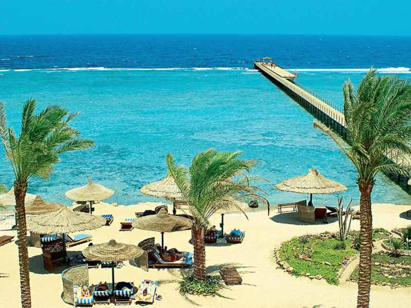 Flamenco Beach & Resort
