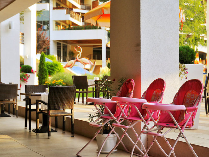 Flamingo Grand