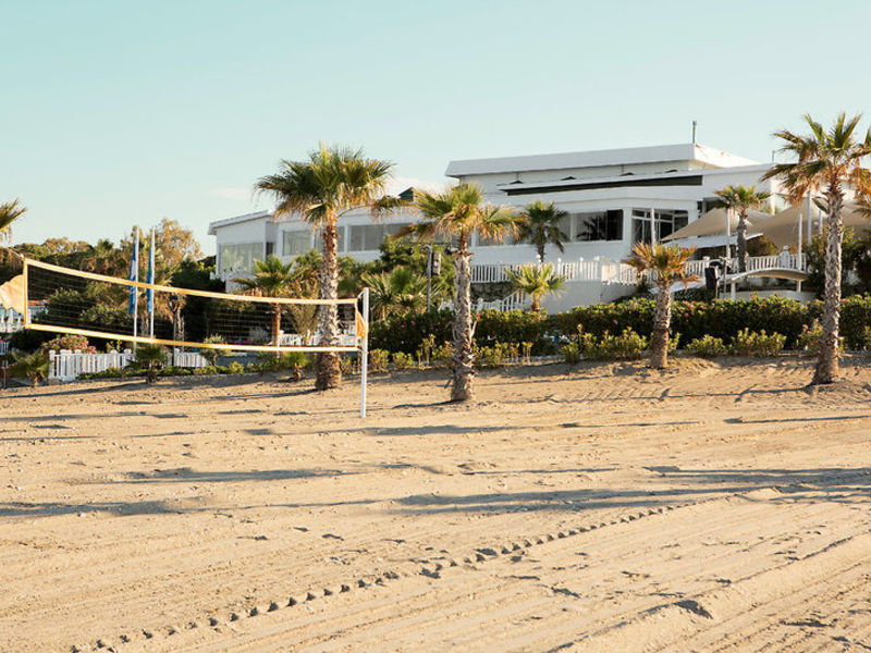 Flora Garden Beach Club