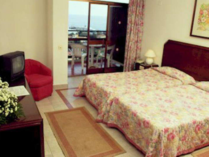 Four Views Baia Hotel