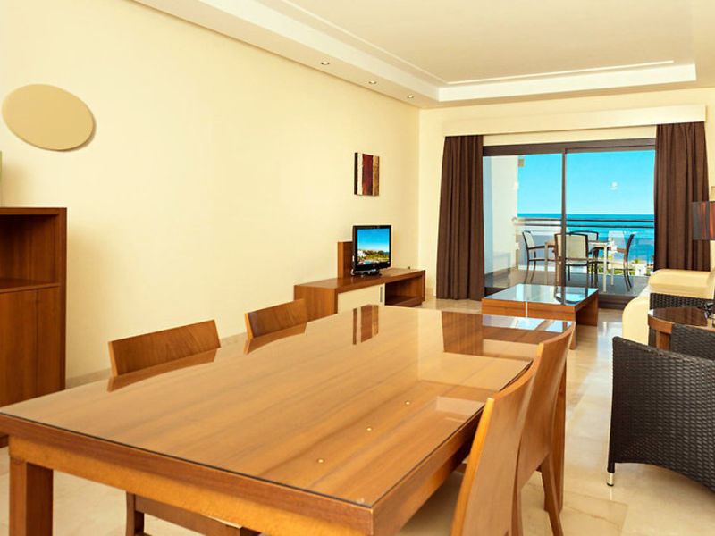 Fuerte Estepona Sui