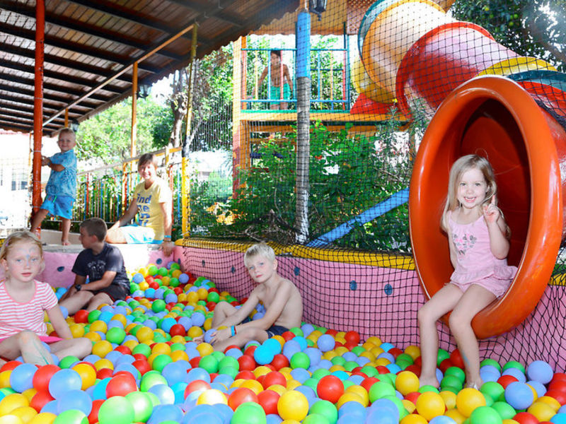 Garden Resort Bergamot