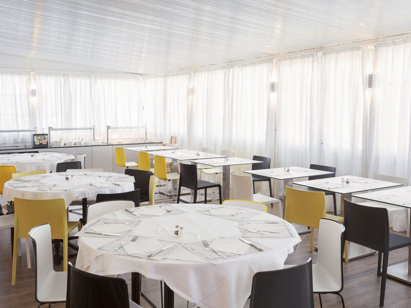 Globales Los Delfines