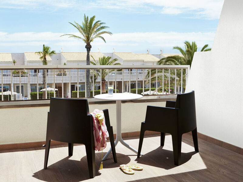 Globales Los Delfines