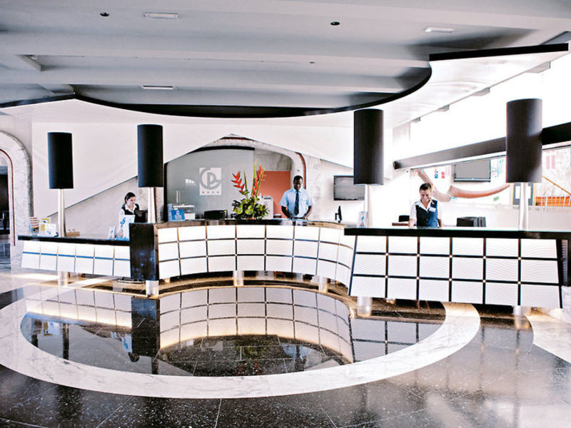 Gloria Palace, Hotel
