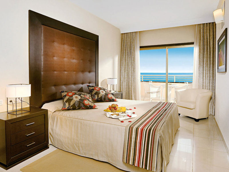 Gloria Palace, Hotel