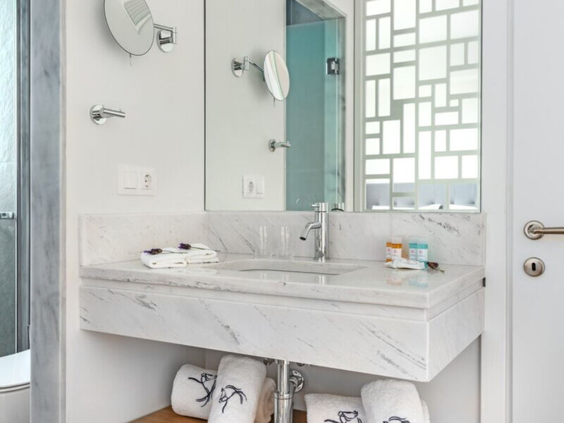 Glyfada Riviera Hotel