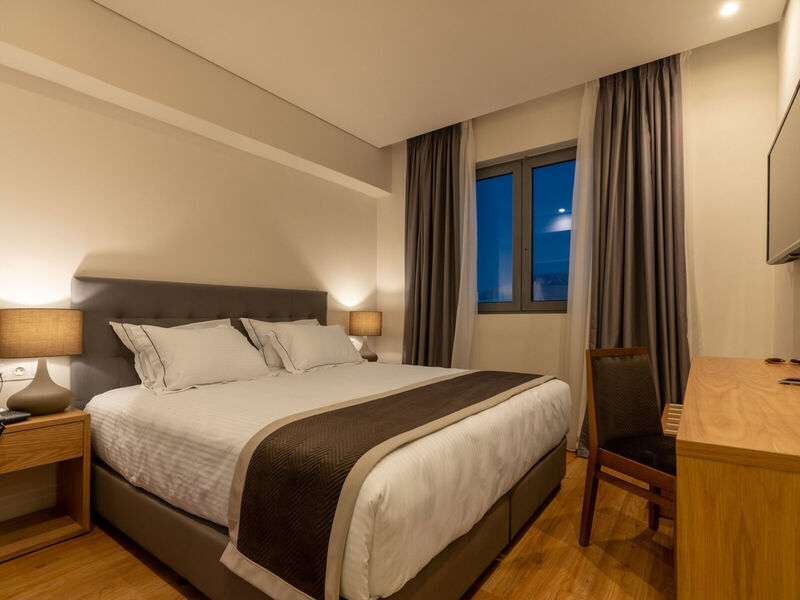 Glyfada Riviera Hotel