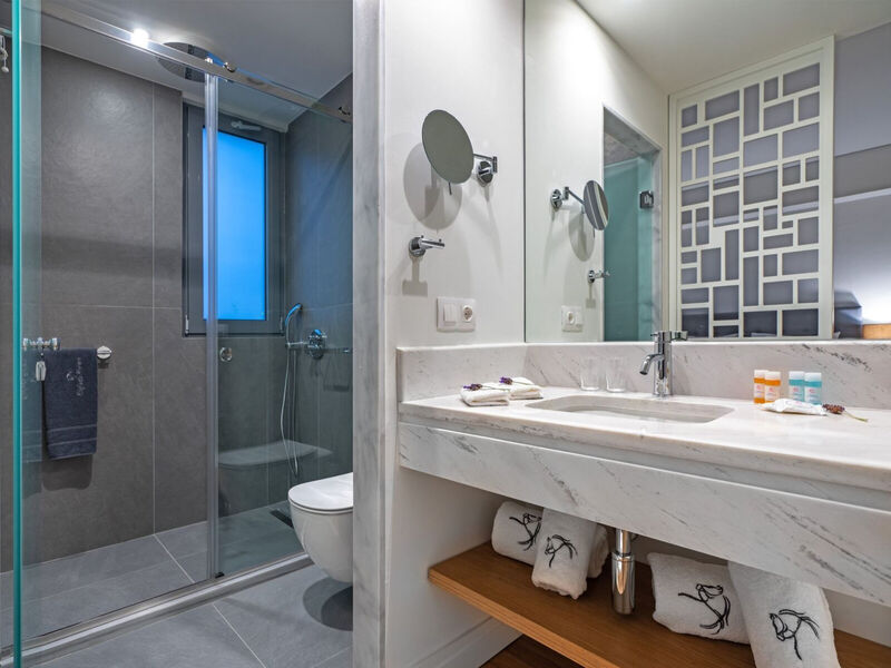 Glyfada Riviera Hotel