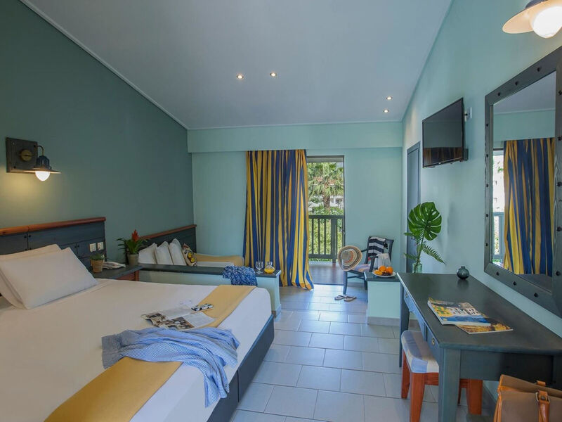 Golden Coast Hotel & Bungalows