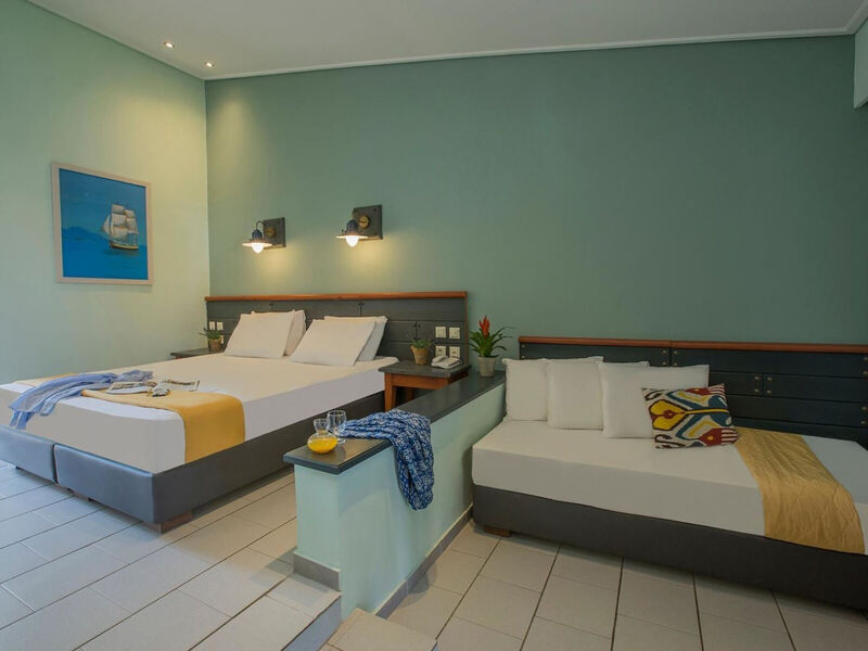 Golden Coast Hotel & Bungalows