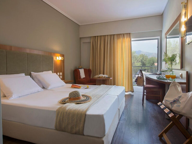 Golden Coast Hotel & Bungalows