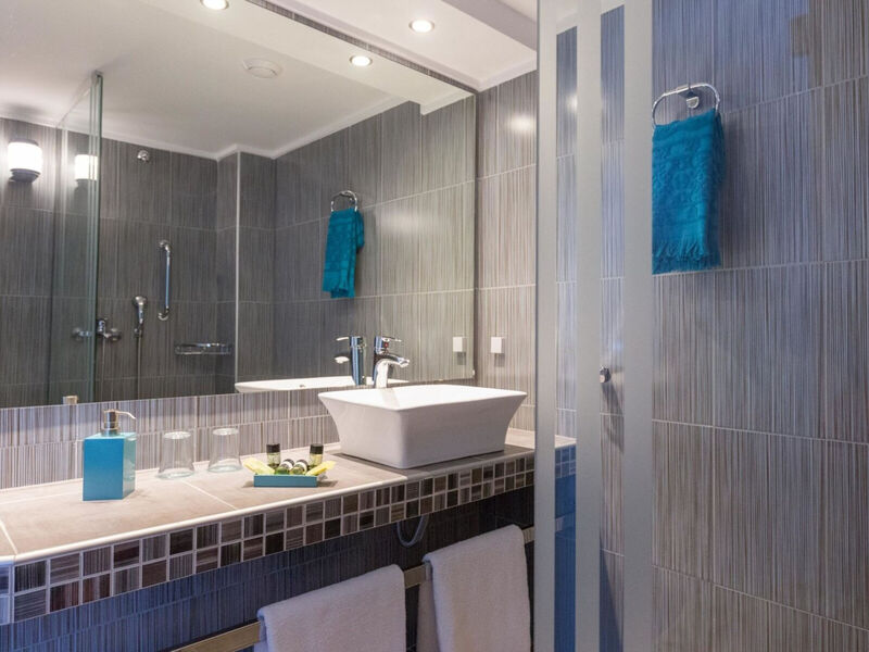 Golden Coast Hotel & Bungalows