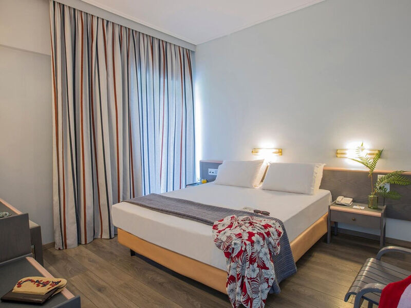 Golden Coast Hotel & Bungalows