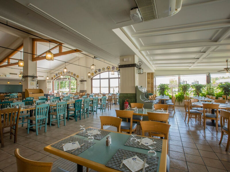 Golden Coast Hotel & Bungalows