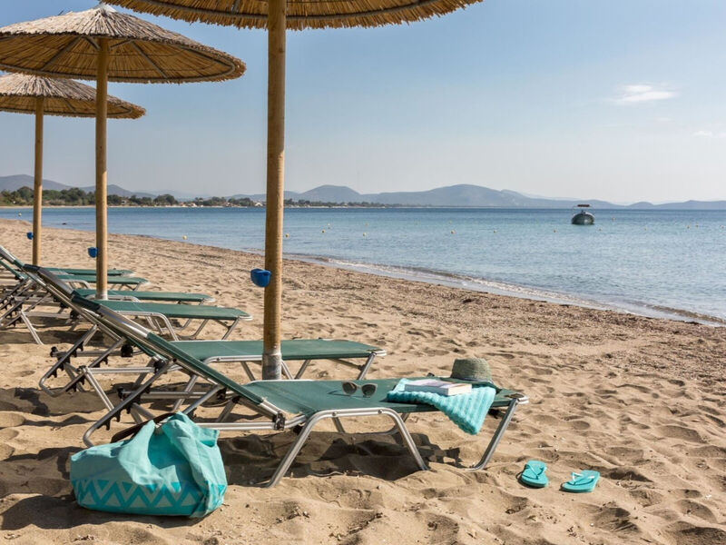 Golden Coast Hotel & Bungalows