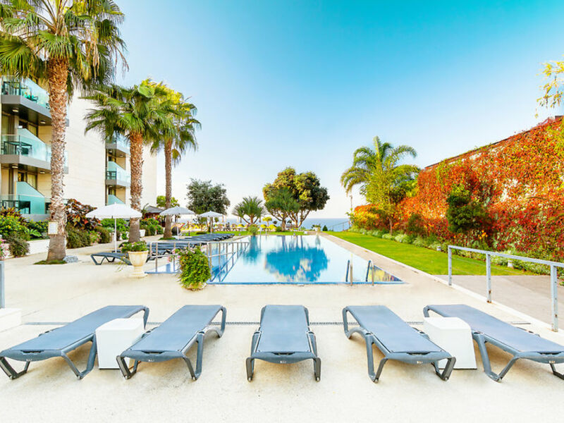 Golden Residence