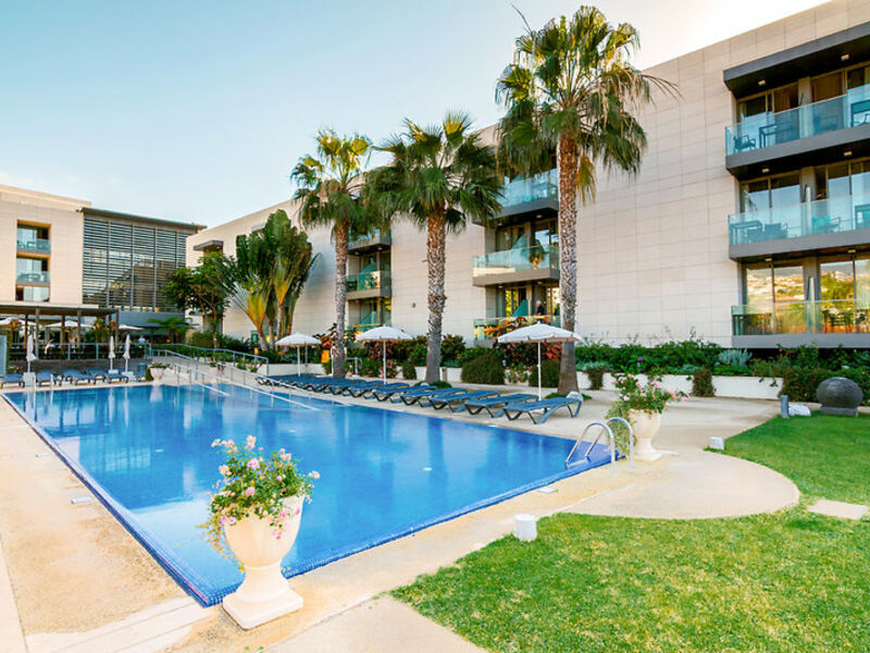 Golden Residence