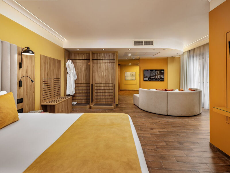 Golden Tulip Vivaldi