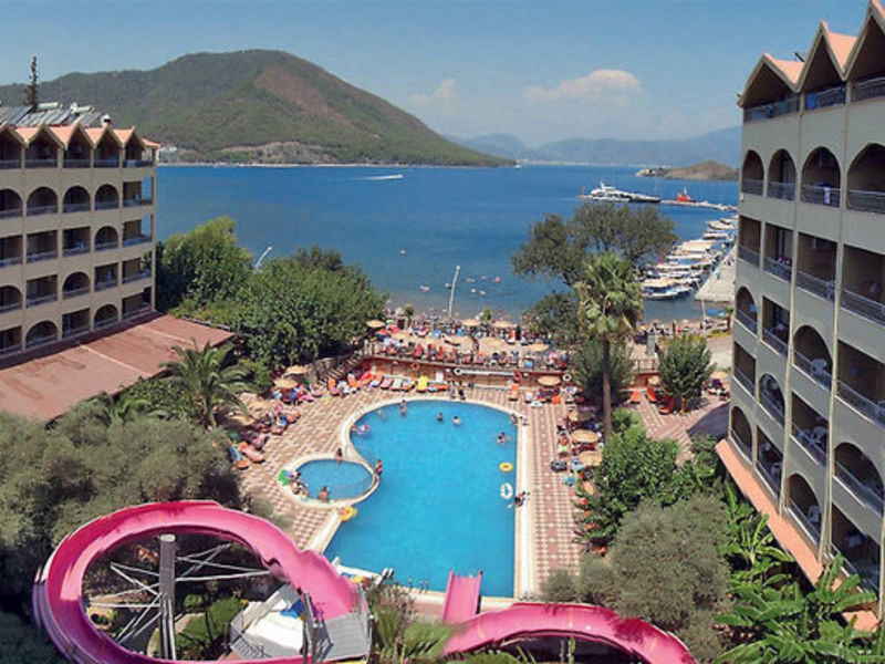 Golmar Beach