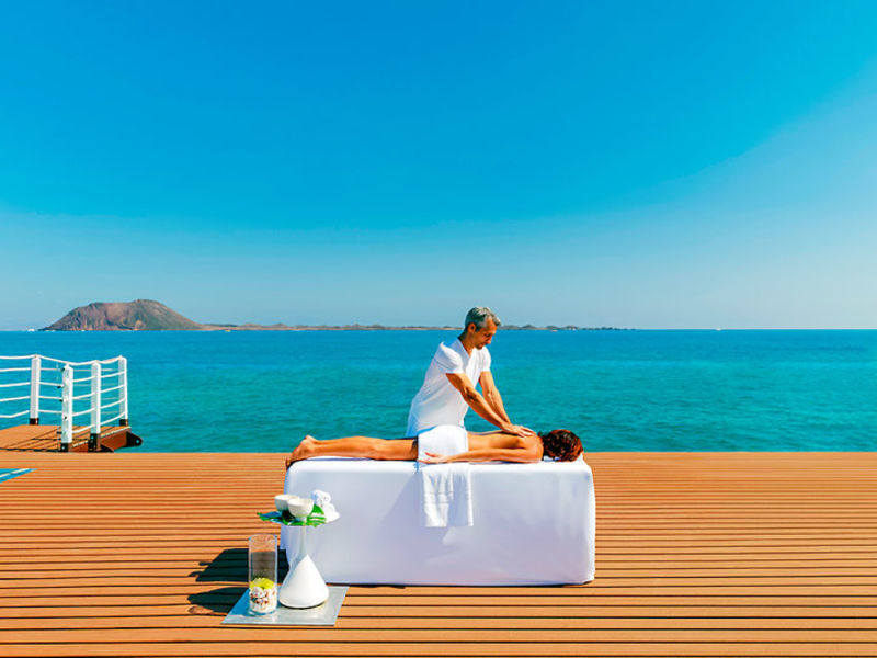 Gran Hotel Atlantis Bahía Real