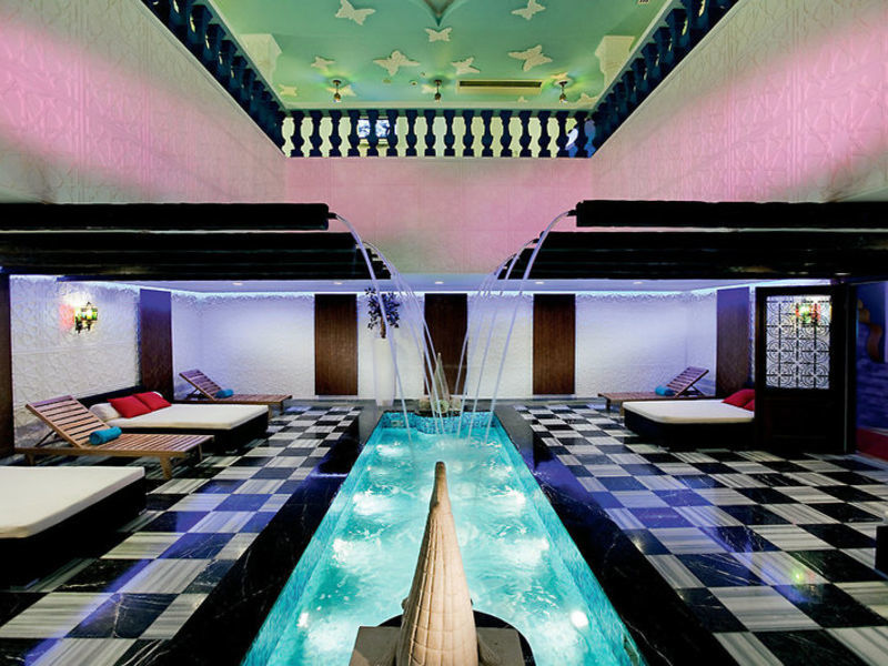 Granada Luxury Resort