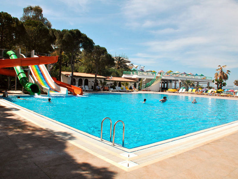 Grand Efe Hotel