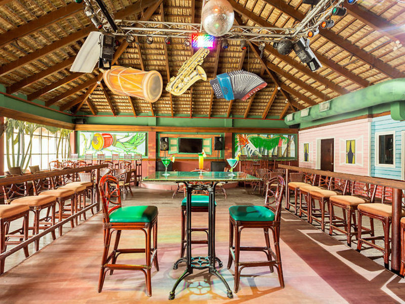 Grand Oasis Marien